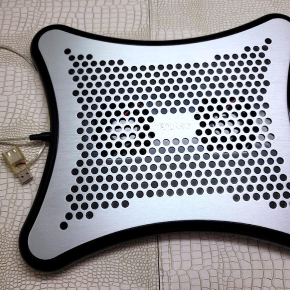 Antec Notebook Cooler Potect Laptop Fan USB Powered - Picture 2 of 8